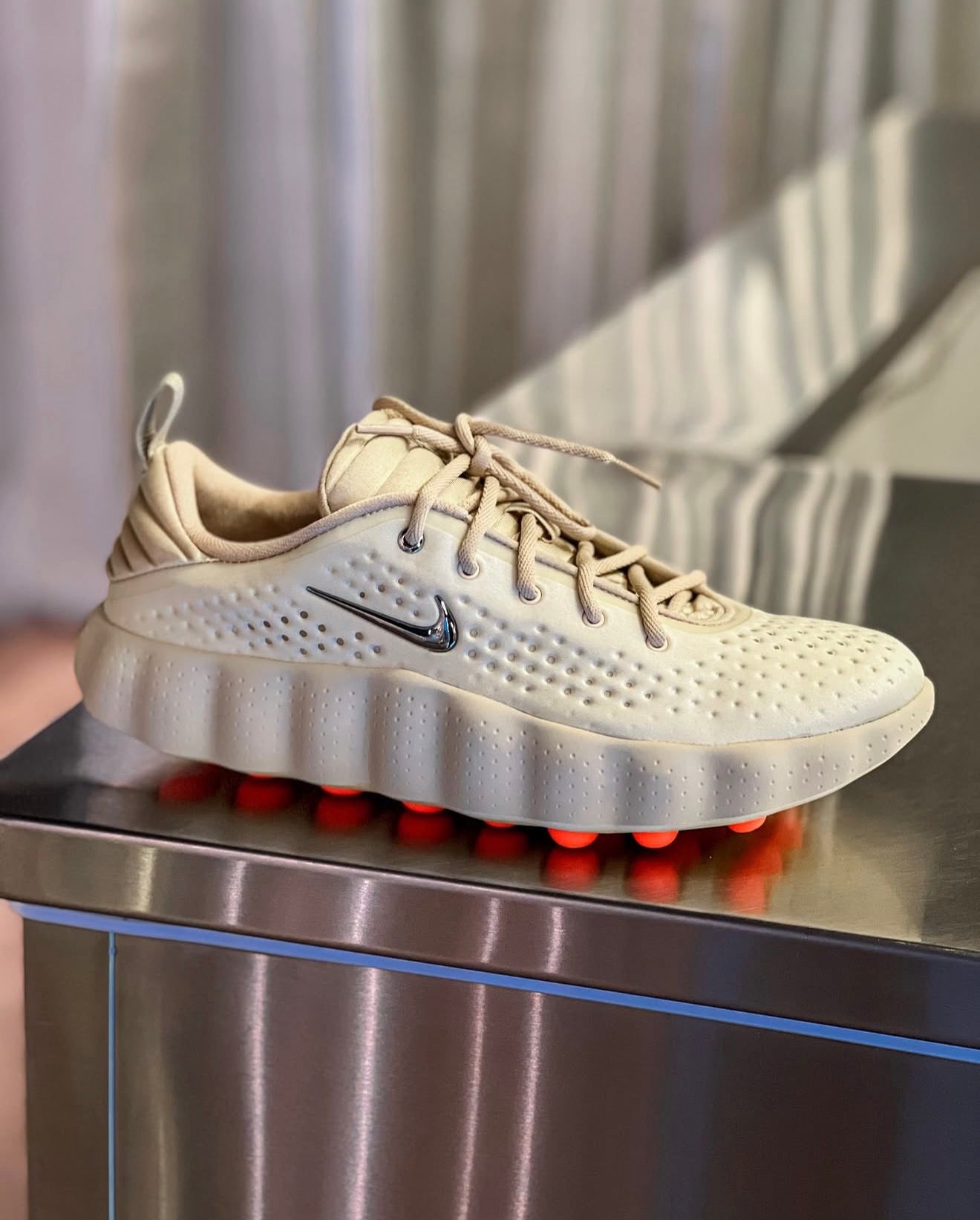 Mind 002 Light Khaki