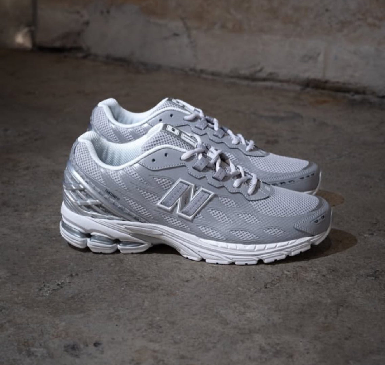 NB Balance 1906W Silver Metallic