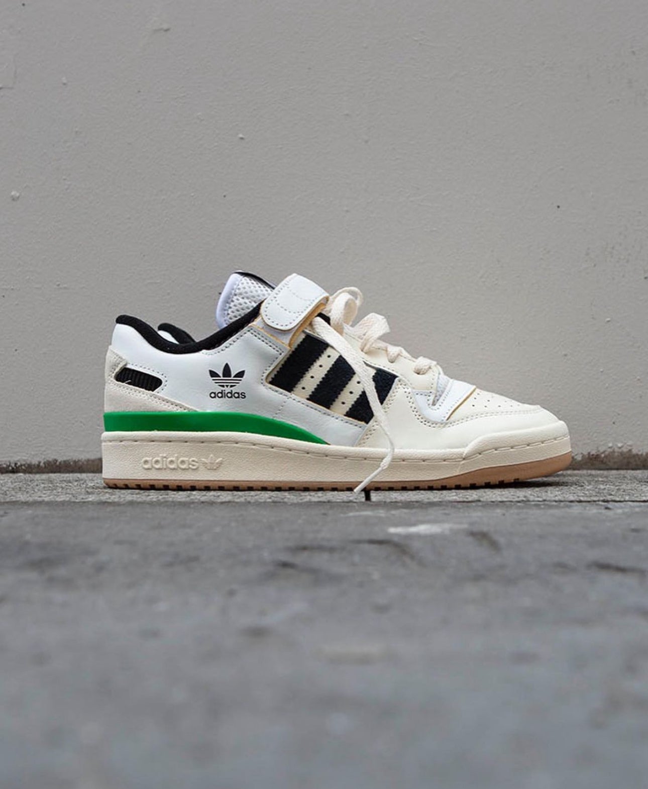 Forum 84 Low “  Cream White / Black / Green “