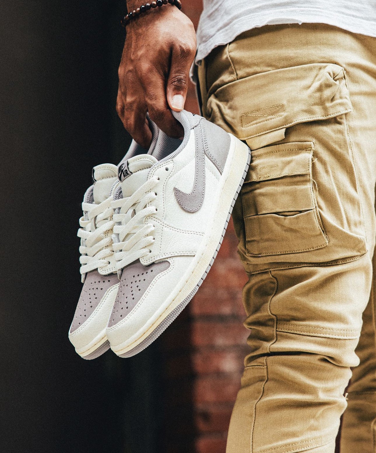 Air Jordan 1 Low “ Atmosphere Grey “