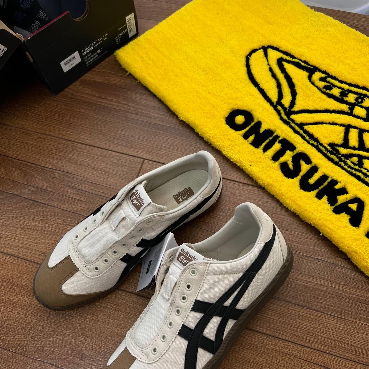 Onitsuka Tiger Tokuten Slip On White Brown Black