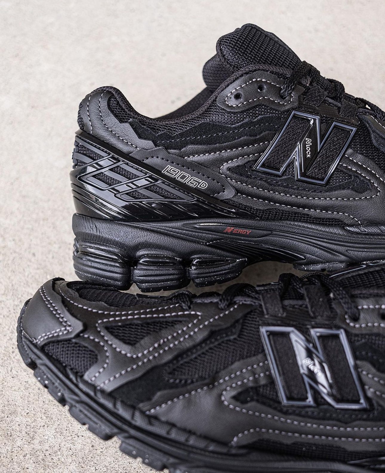 New Balance 1906D Protection Pack “ Black “