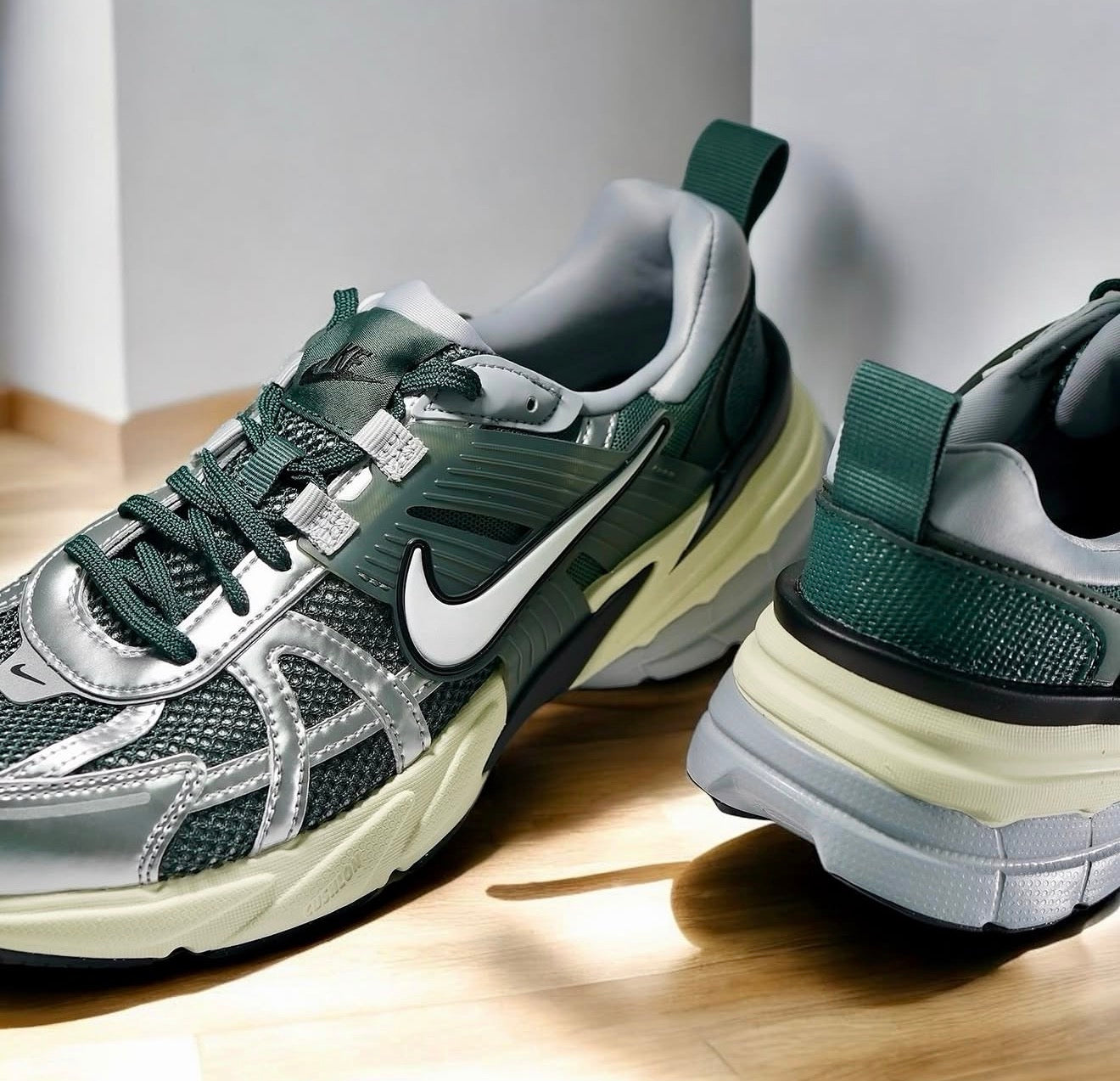 V2K Run Vintage Green