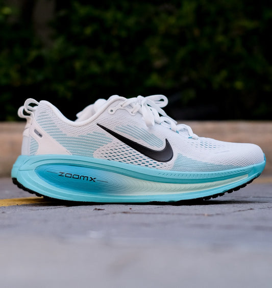 Vomero 18 Dusty Cactus Geode Teal