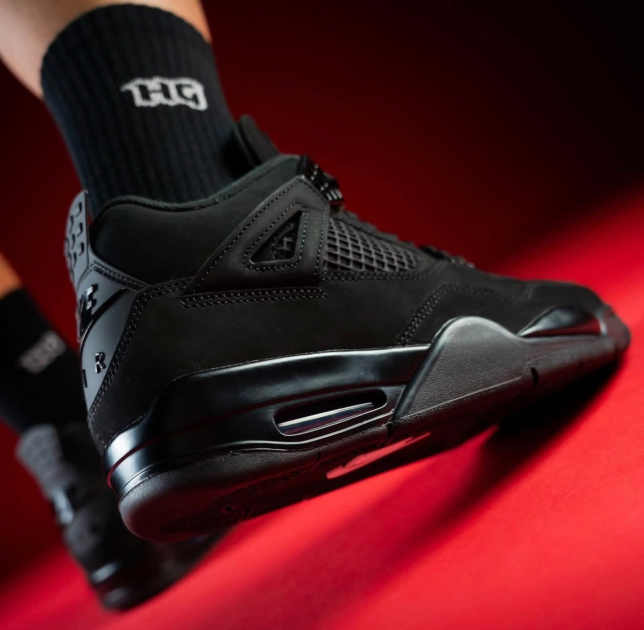 Air Jordan 4 Black Cat