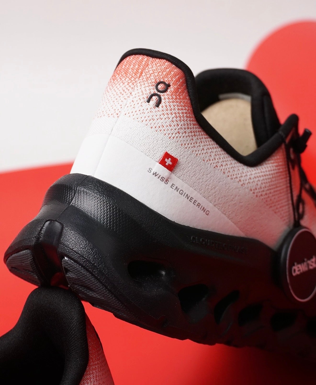 On Cloudtilt Flame Eclipse