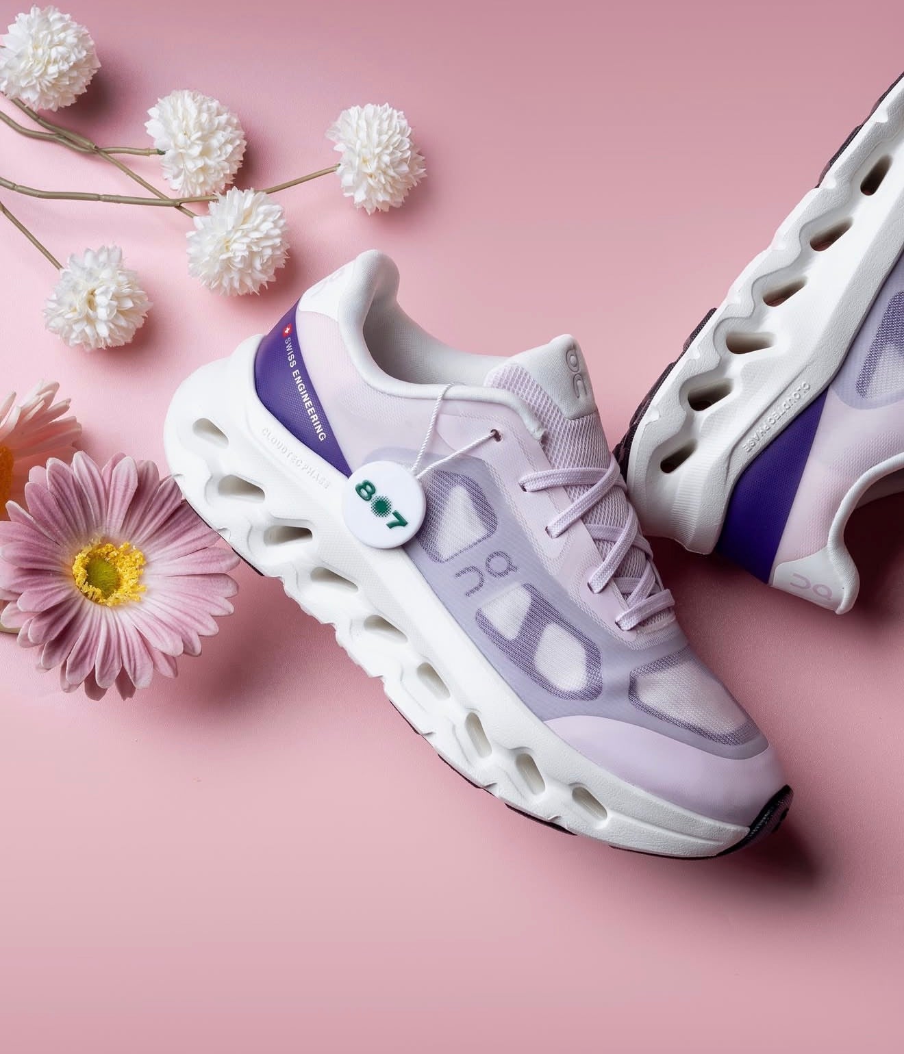 WMNs On Running Cloudtilt Remix Orchid Ivory