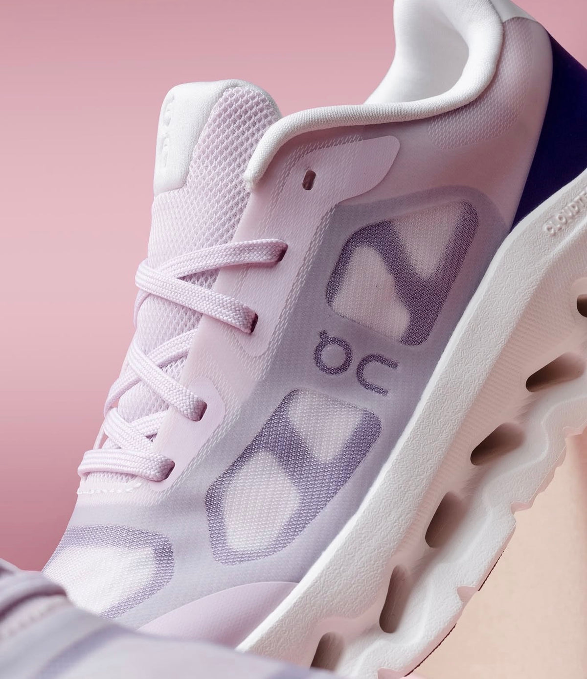 WMNs On Running Cloudtilt Remix Orchid Ivory
