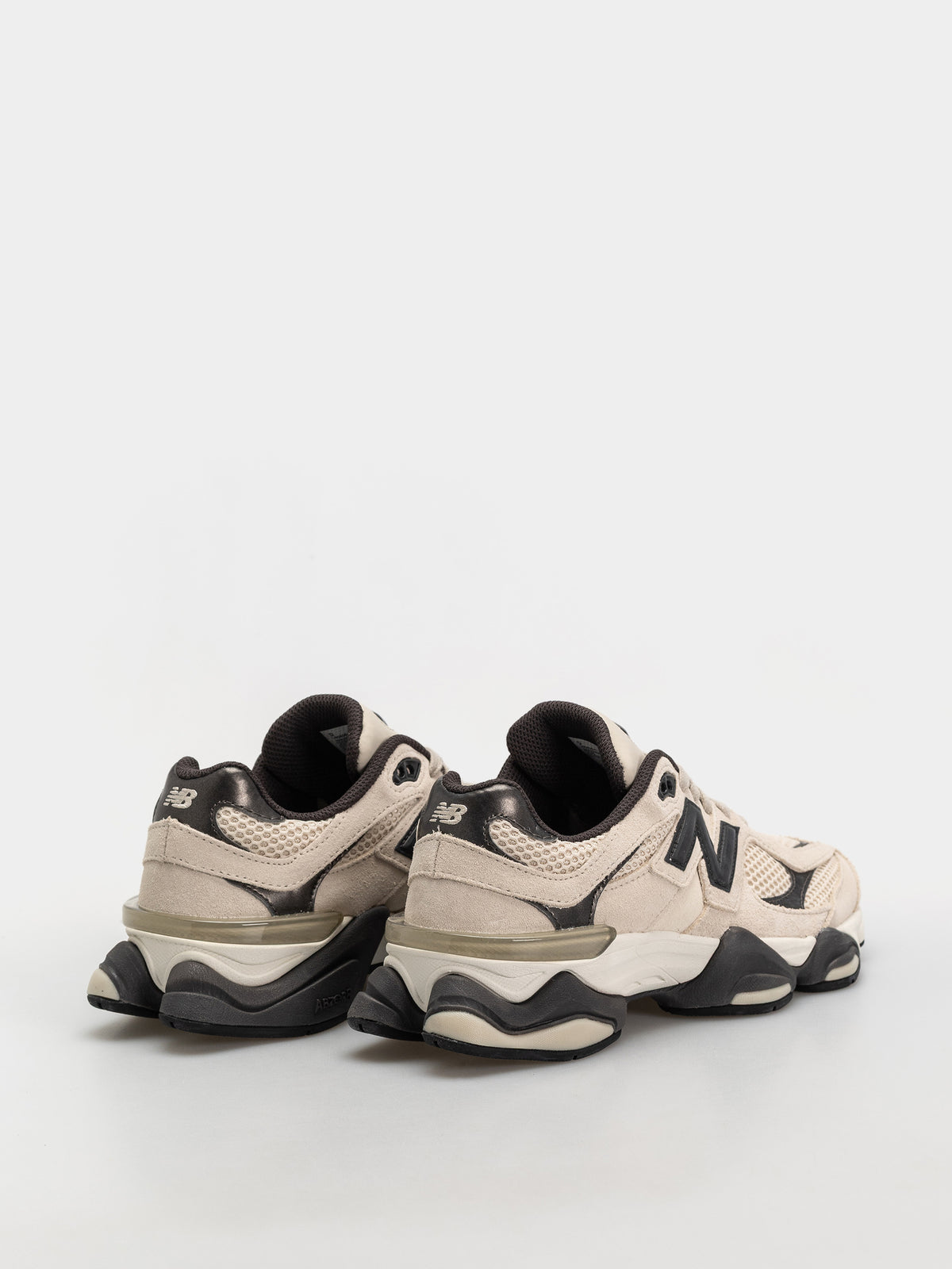 NB Balance 9060 Timberwolf Black Cement