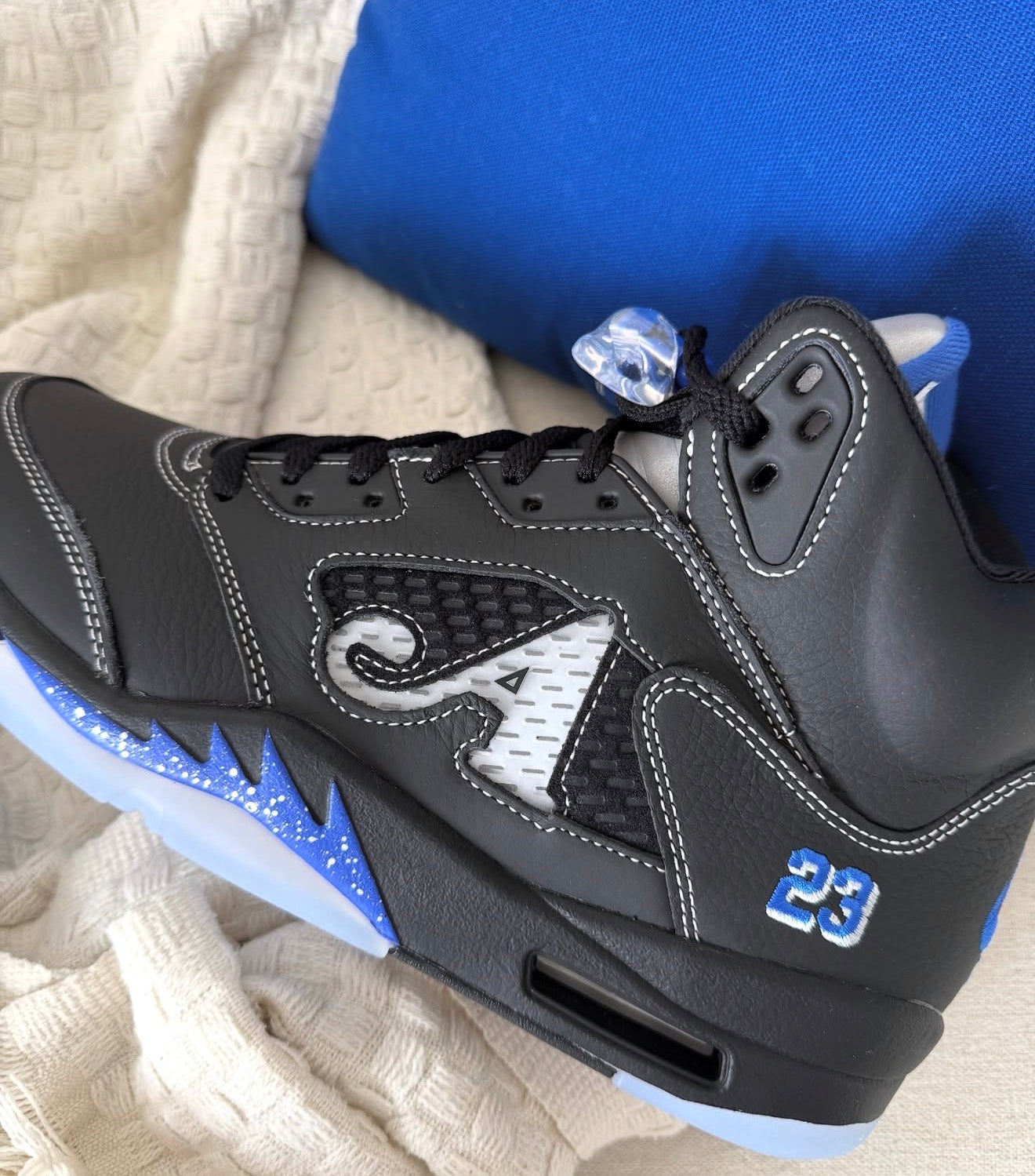 Air Jordan 5 Retro Awake NY Blacki