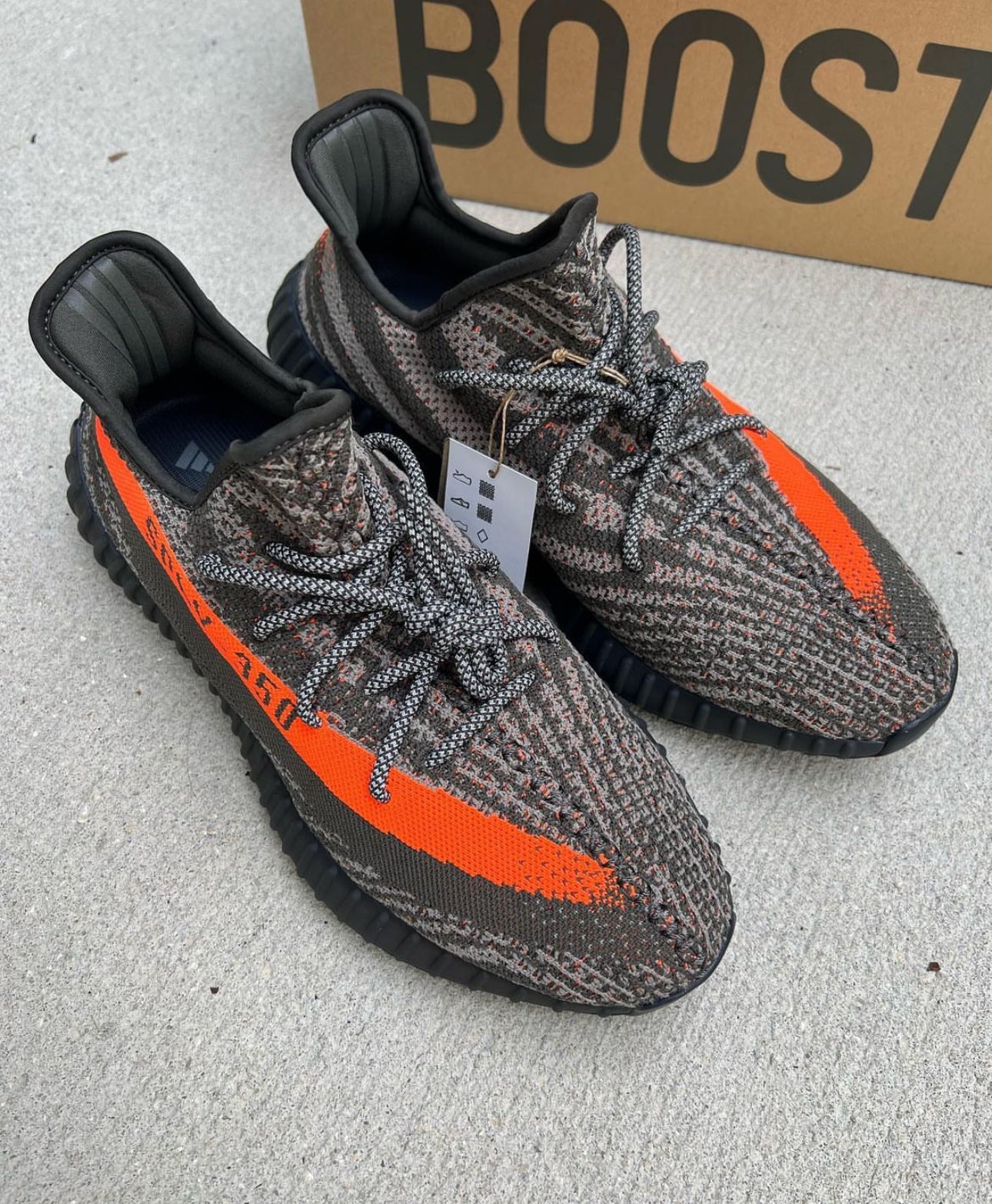 Yeezy Boost 350 V2 “ Carbon Beluga ”