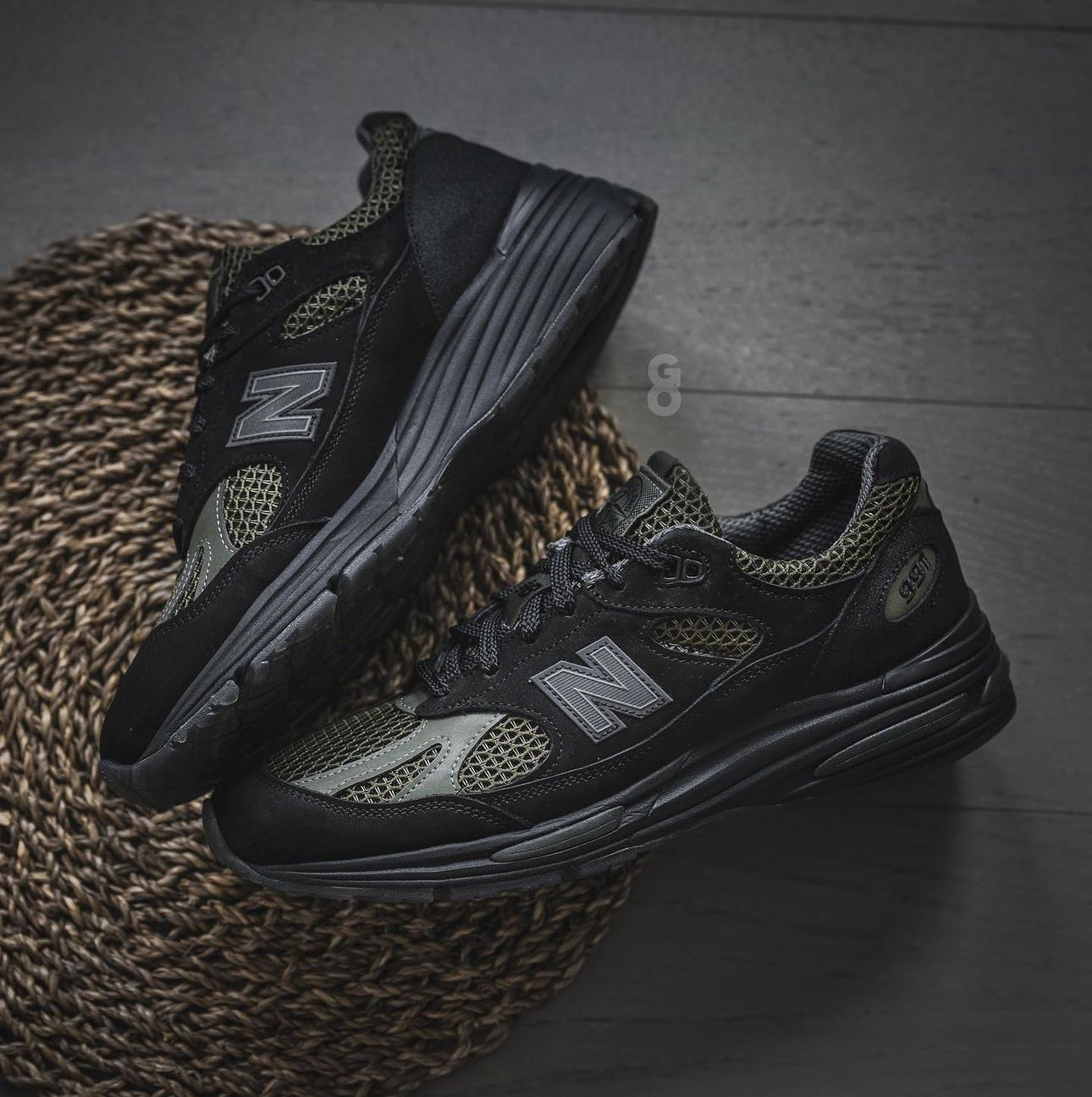 New Balance 991v2 MiUK Stone Island Black