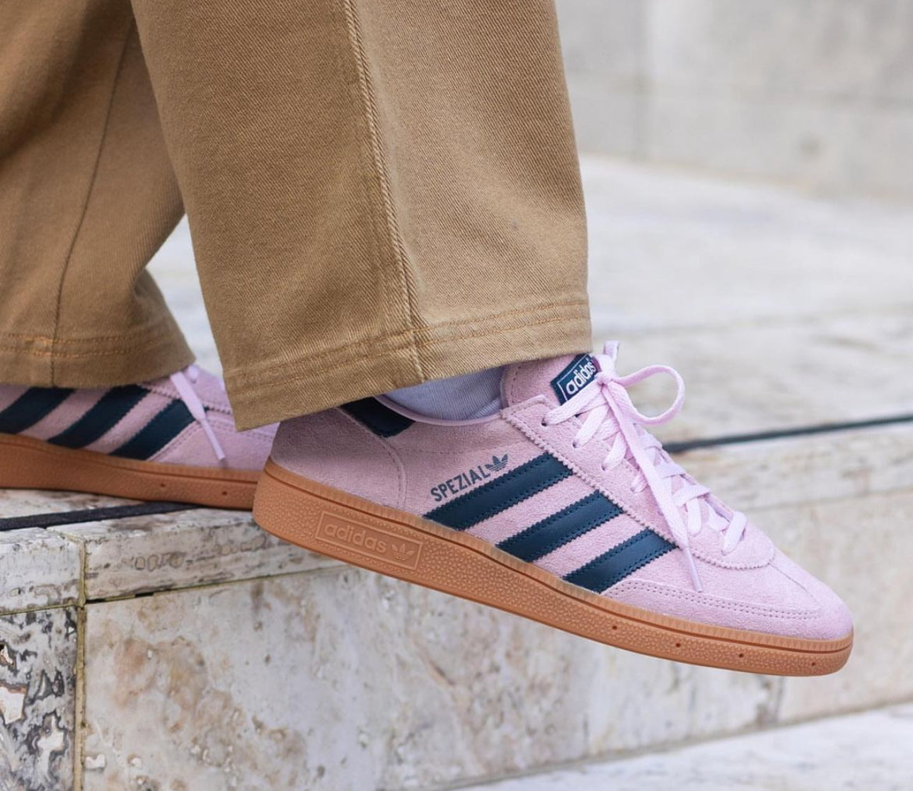 WMNs Handball Spezial “ Clear Pink “