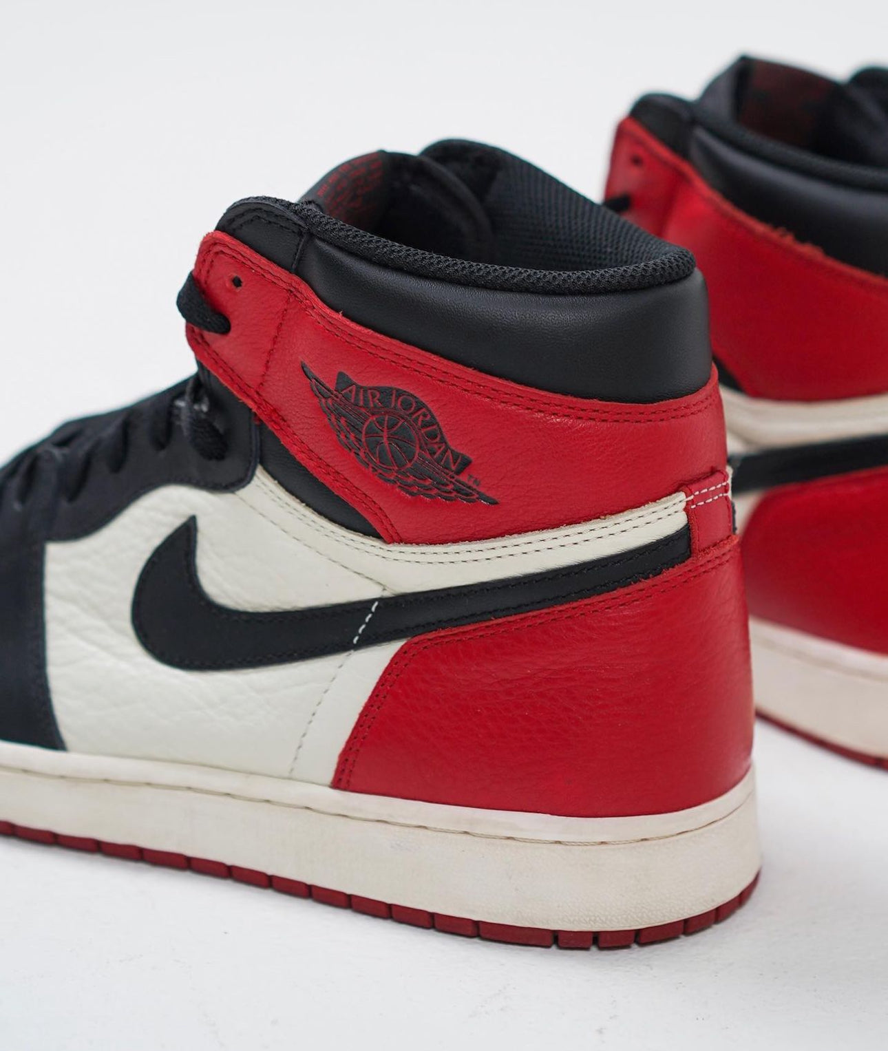 Air Jordan 1 High Retro “ Bred Toe “