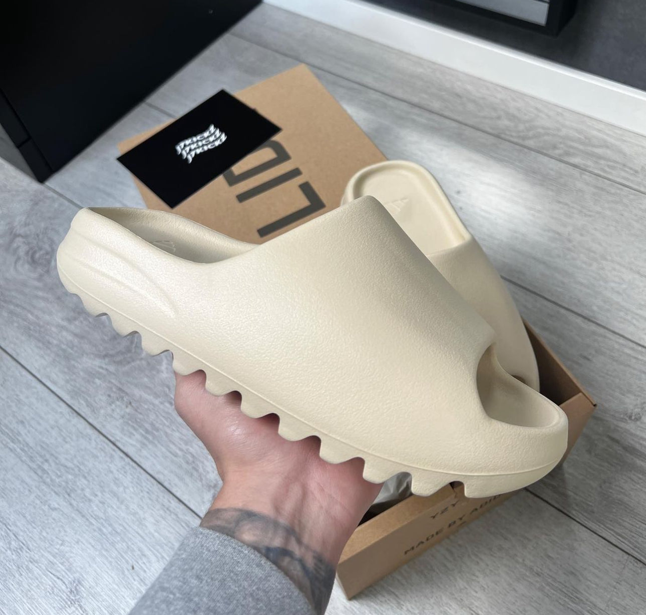 Yeezy Slides - Bone