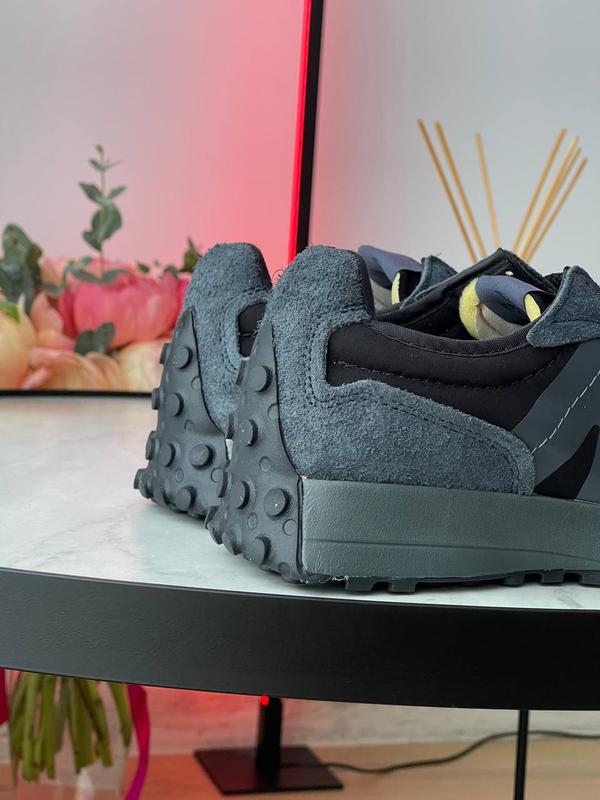 NB Balance 327 Phantom Magnet