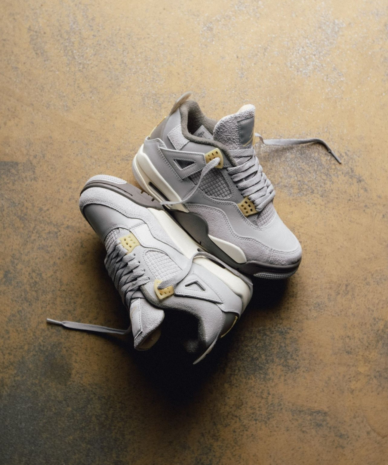 Air Jordan 4 SE Craft “Photon Dust”