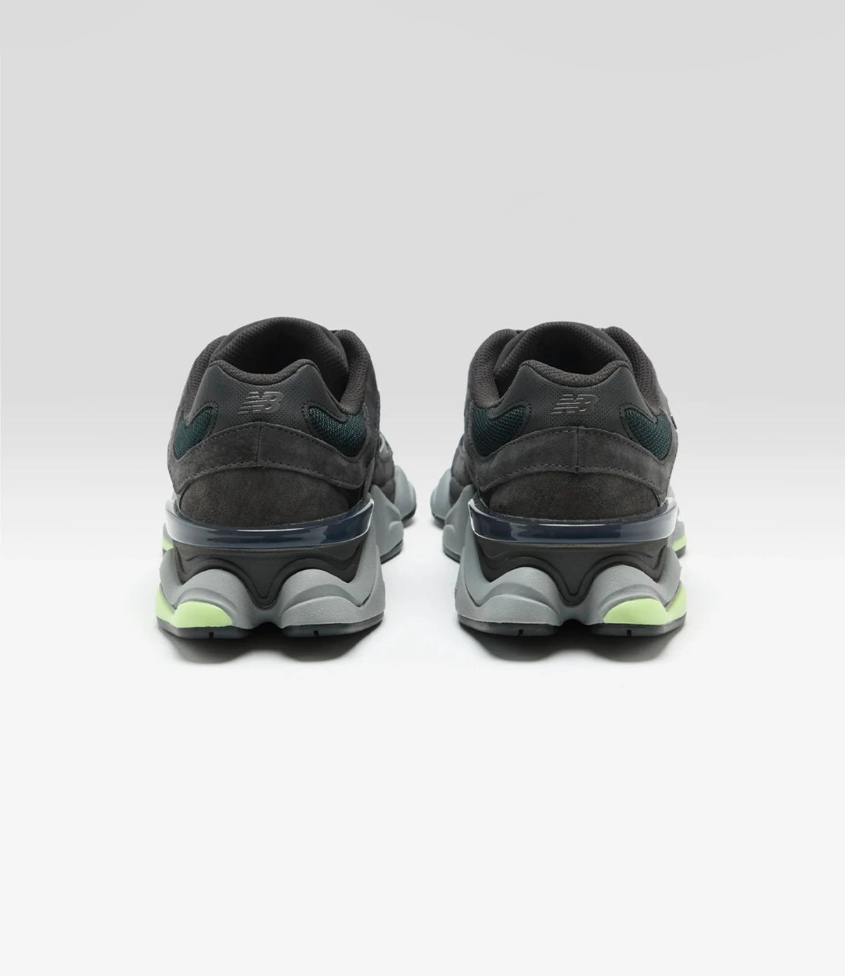 NB Balance 9060 Cordura Black Cement