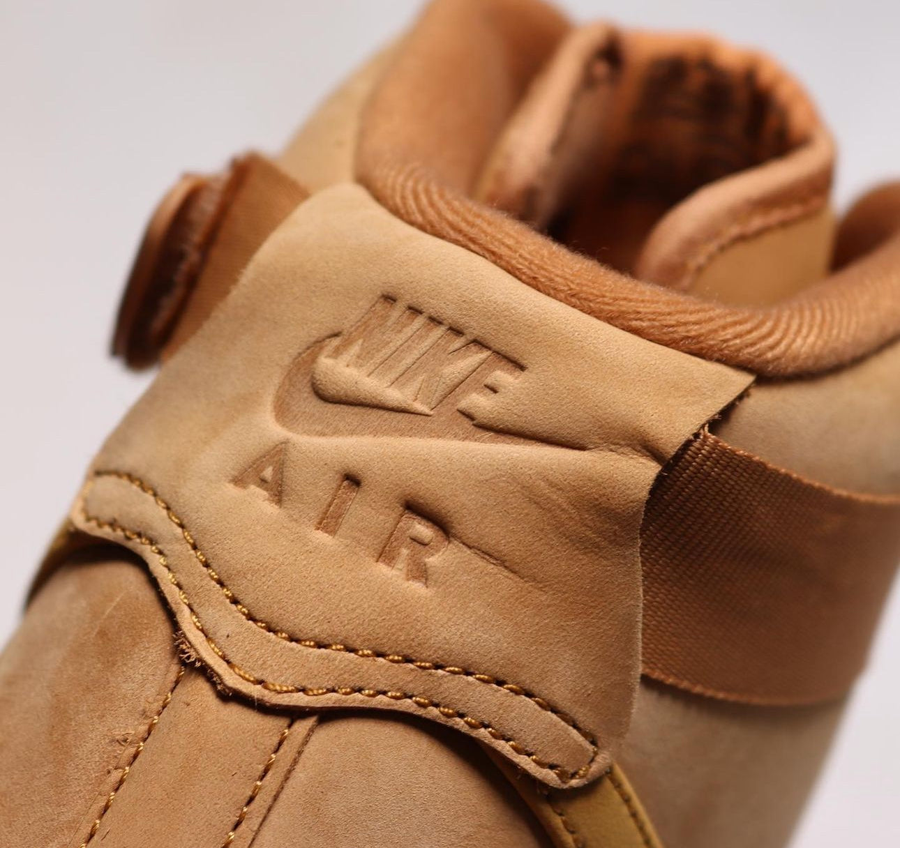 Airforce 1 Mid “ Flax “