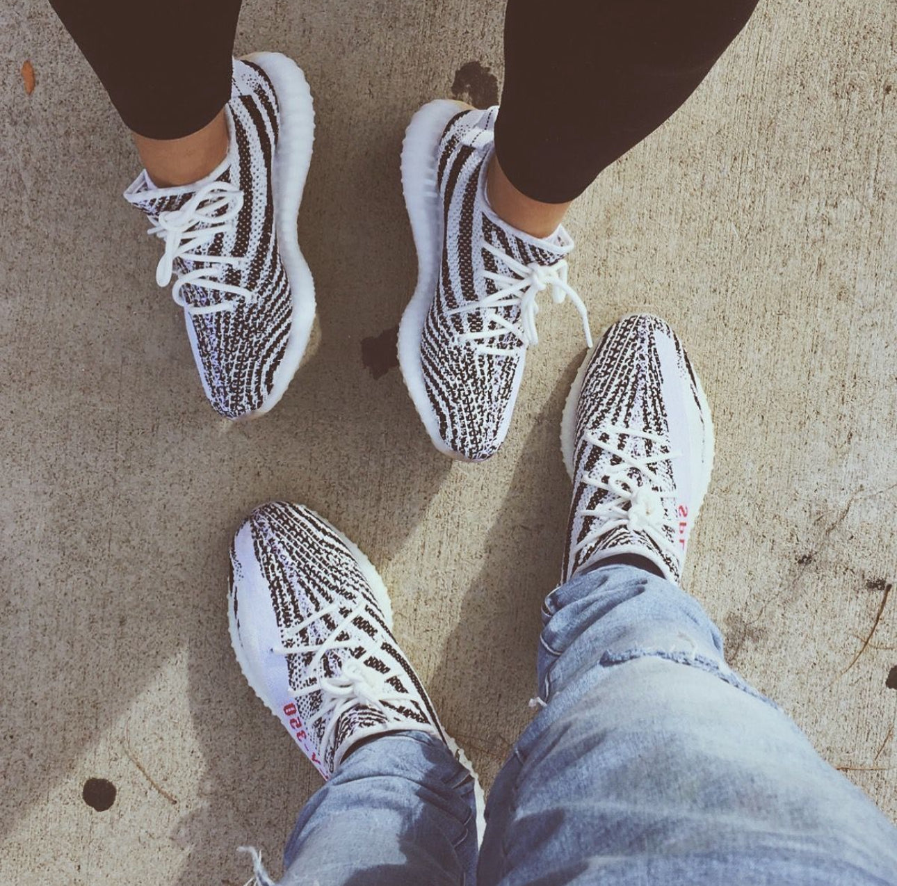 WMNS Yeezy Boost 350 V2 “ Zebra ”