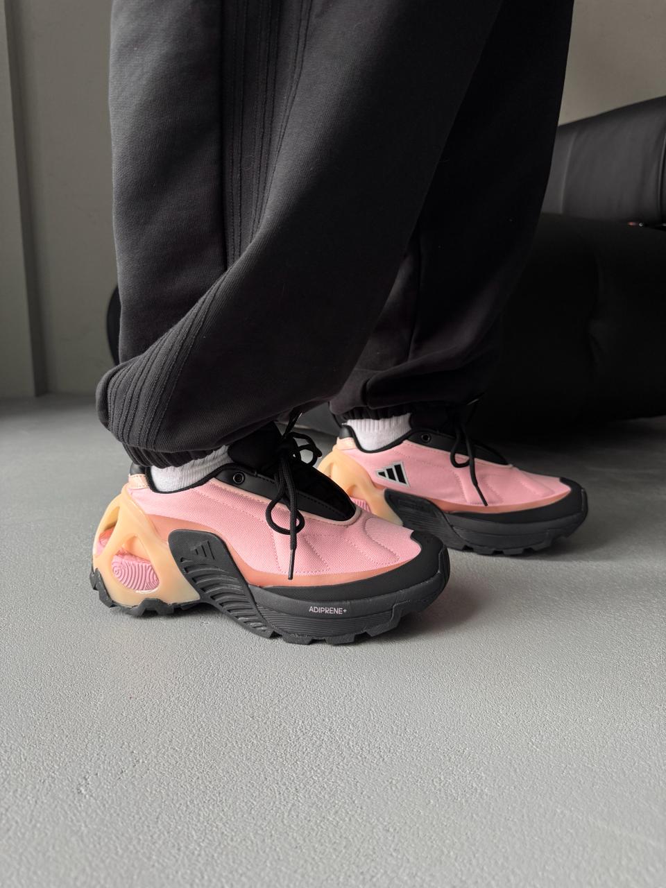 WMNs Wonder Runner Pink Black