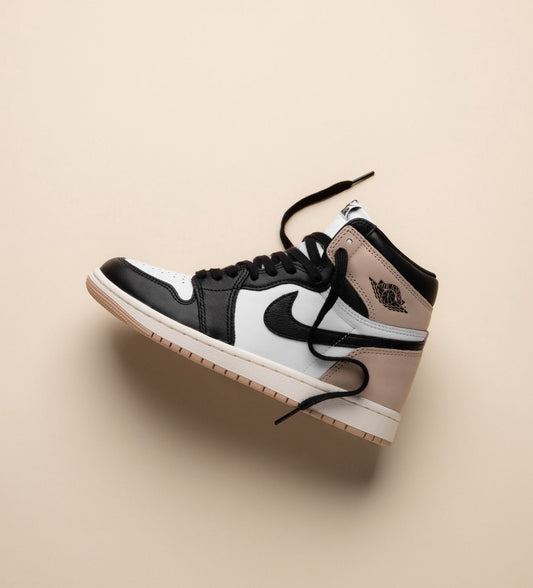 Air Jordan 1 High “ Latte “