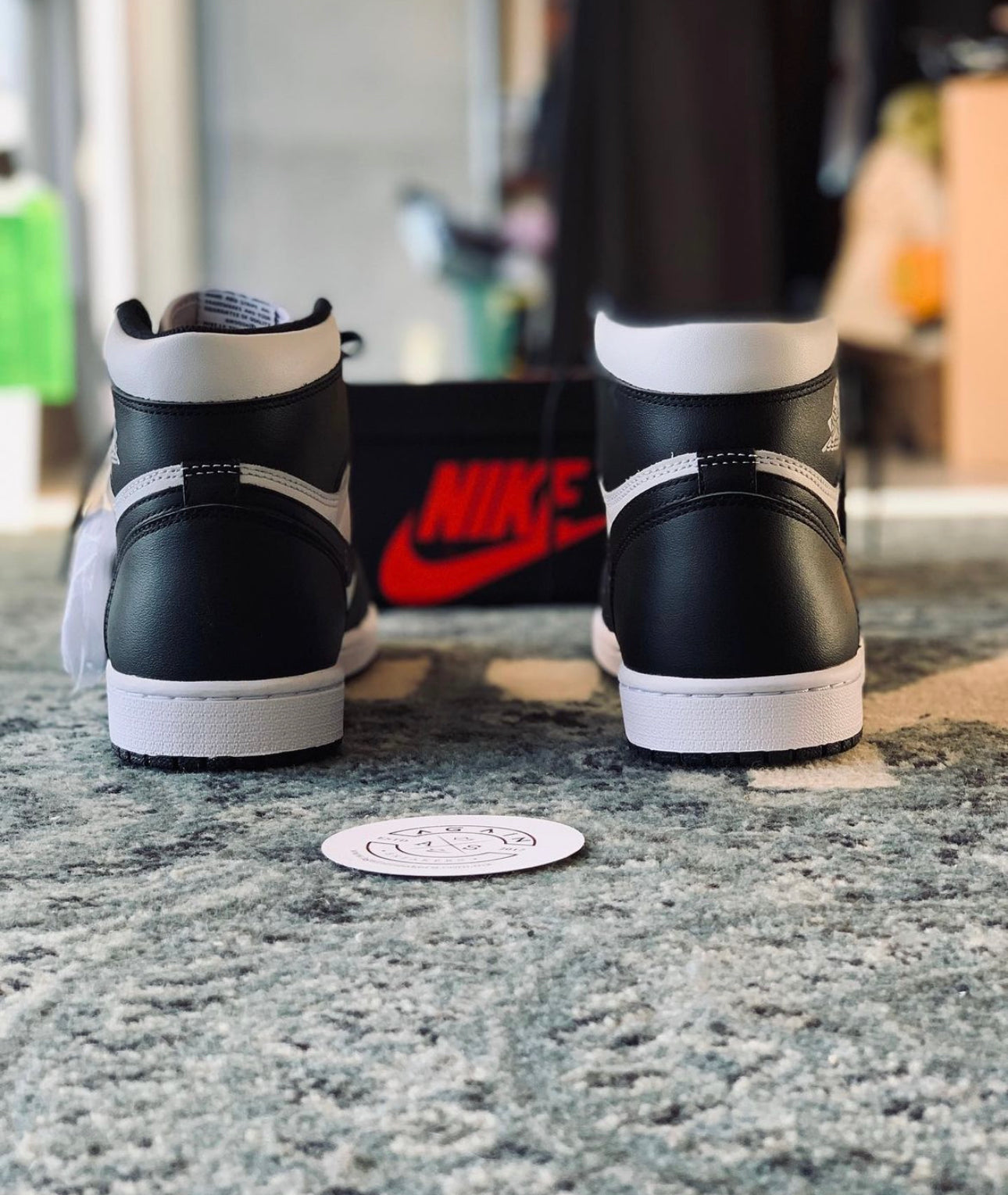 Air Jordan 1 Retro High “ Black/White ”