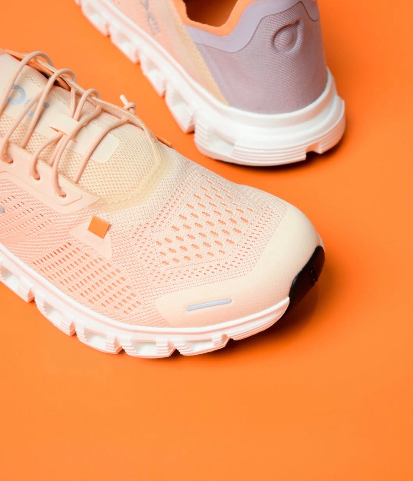 WMNs On Running Cloud 6 Coast Blonde Mauve