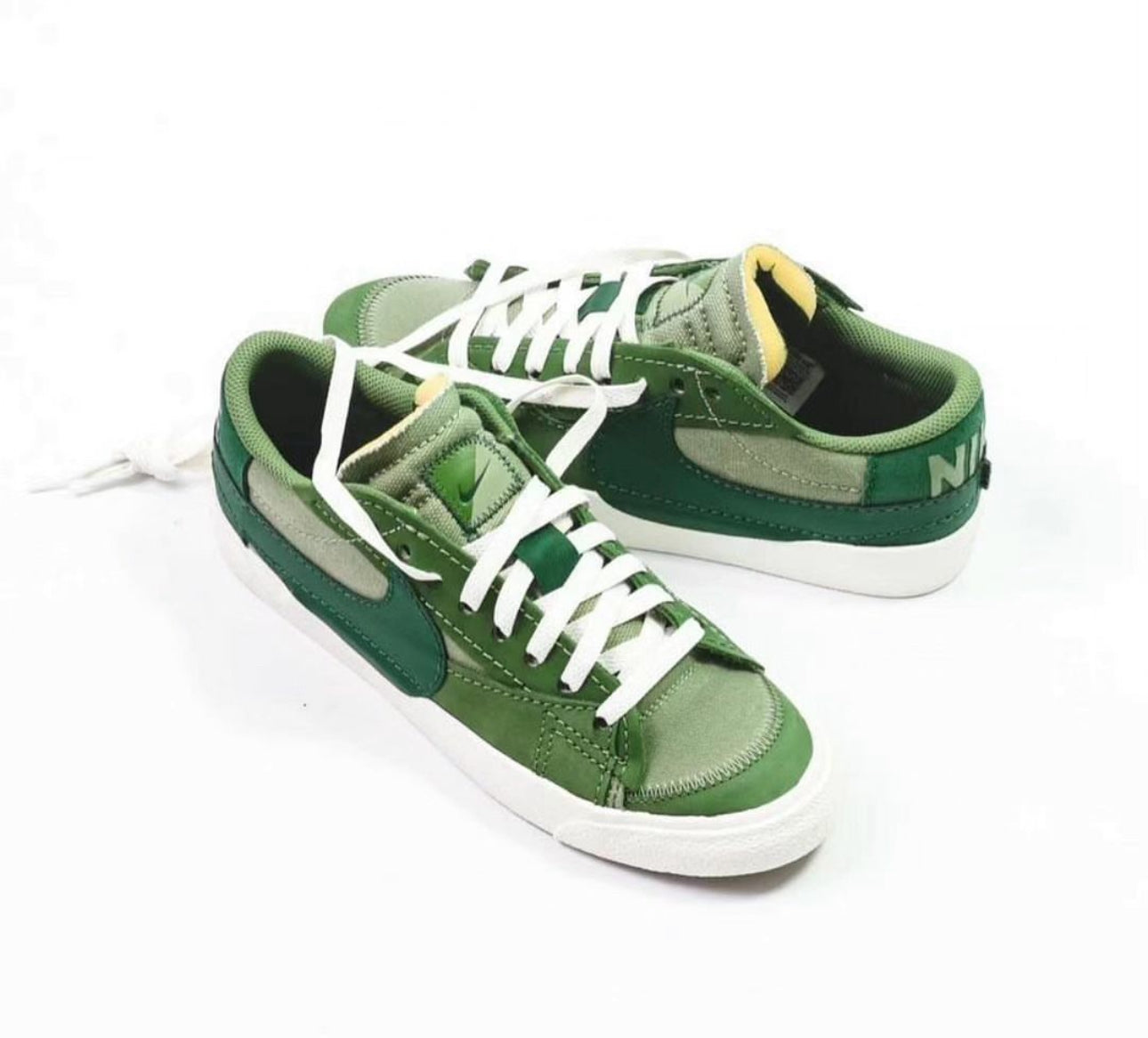 Blazer Low Jumbo “ Gorge Green “