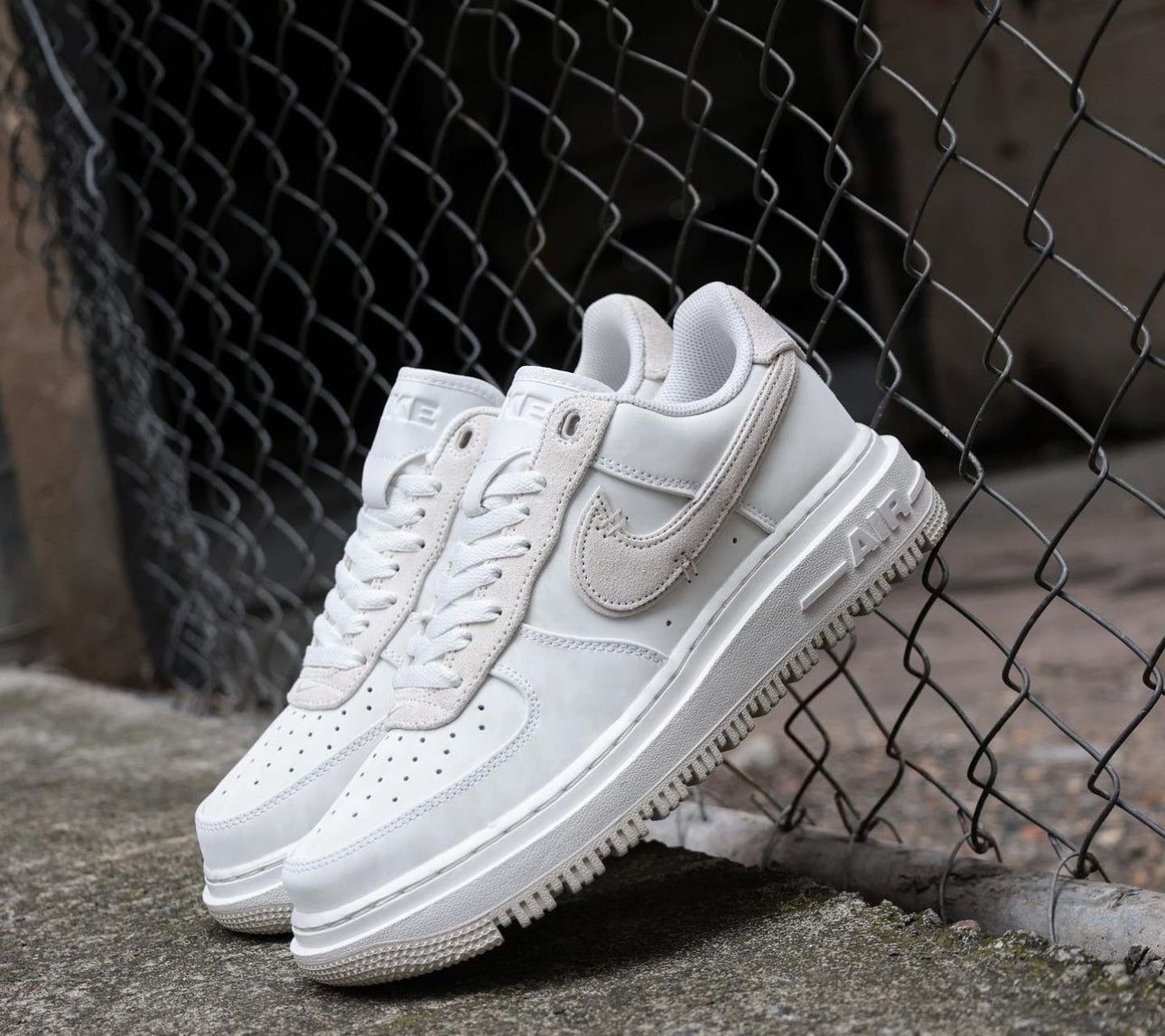 Airforce 1 Luxe “ Summit White “