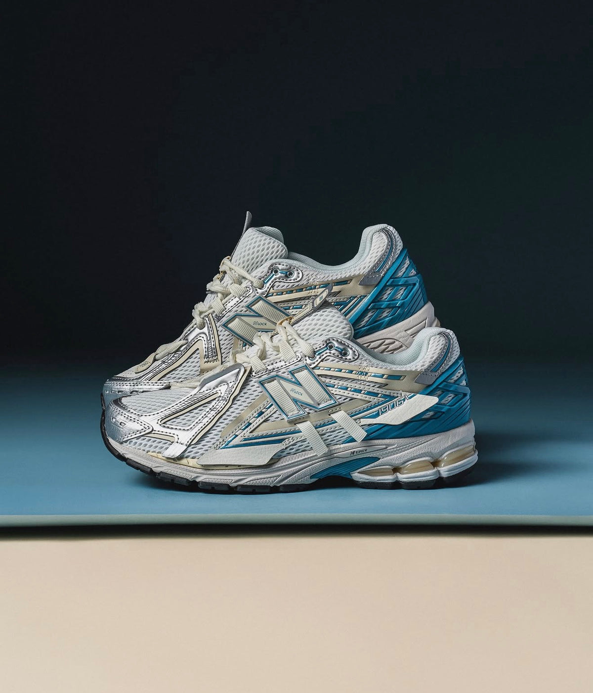 NB Balance 1906A Sea Salt Altitude Metallic