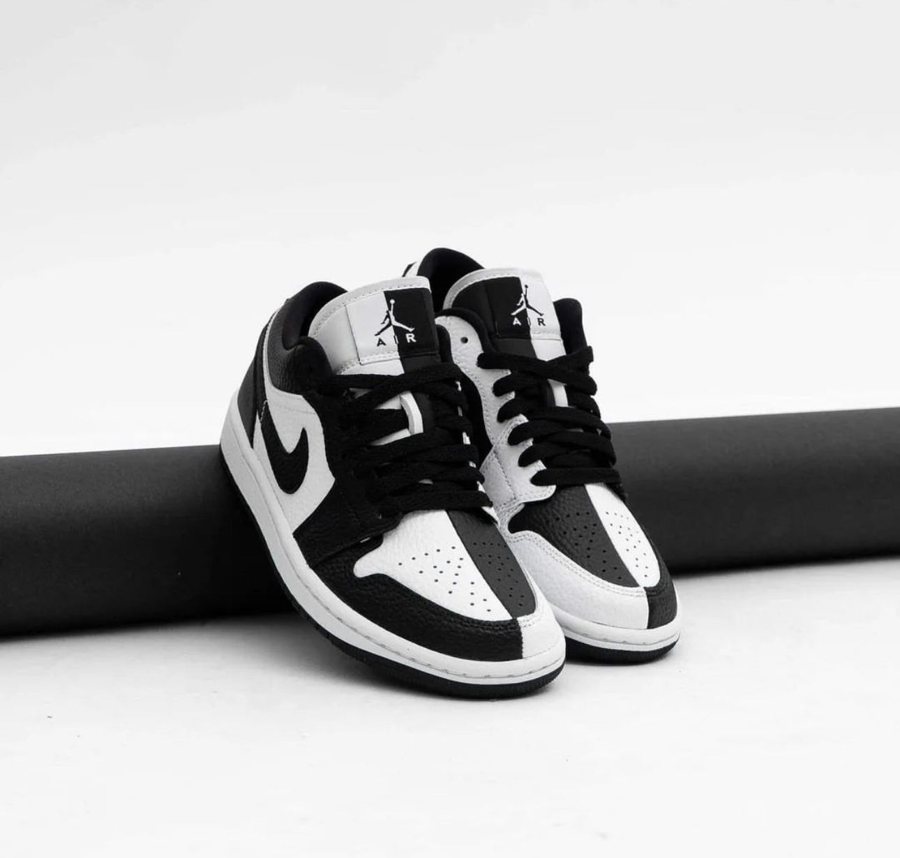 Air Jordan 1 Low Homage “ White/Black “