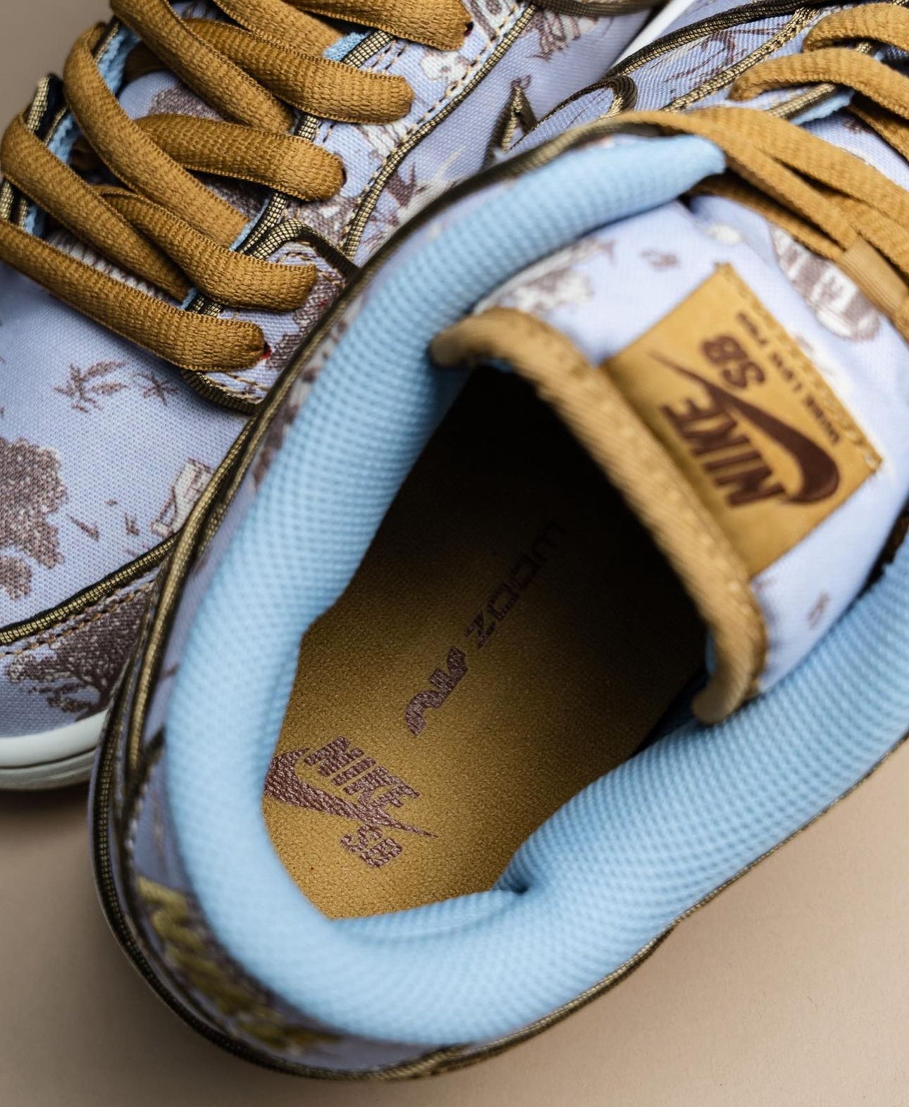 SB Dunk Low City Of Style Toile