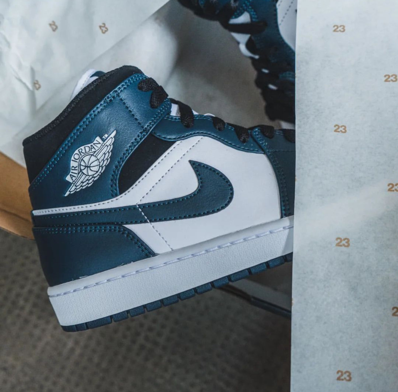 Air Jordan 1 Mid “ Armory Navy “