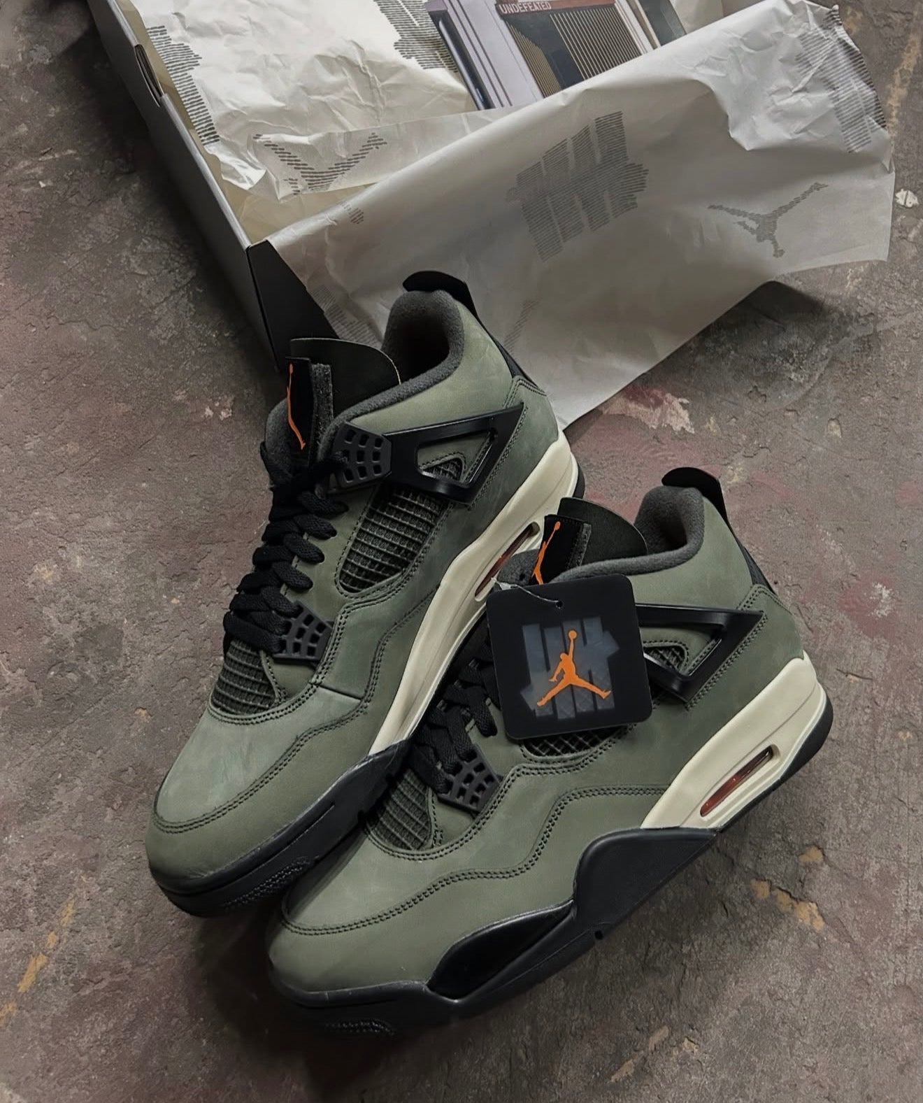 Air Jordan 4 Retro OG SP Undefeated (2025)