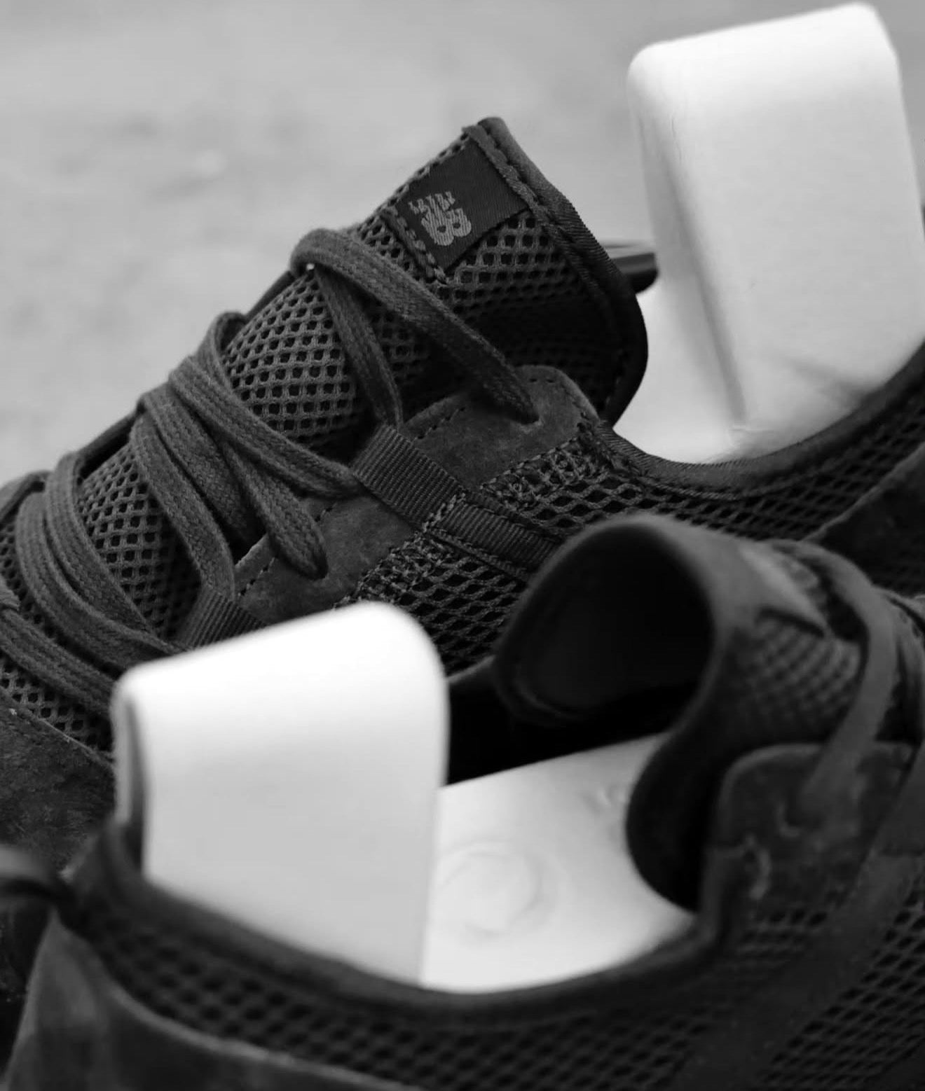 NB Balance MT10 Black Castlerock
