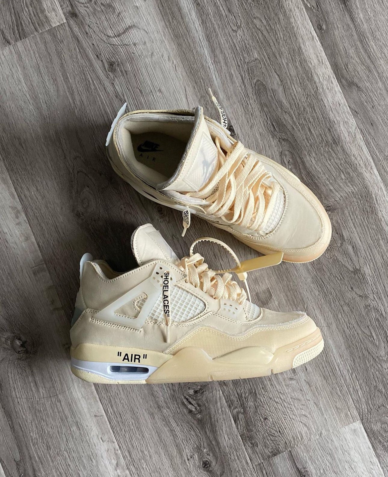 Air Jordan 4 Off-white “Sail”