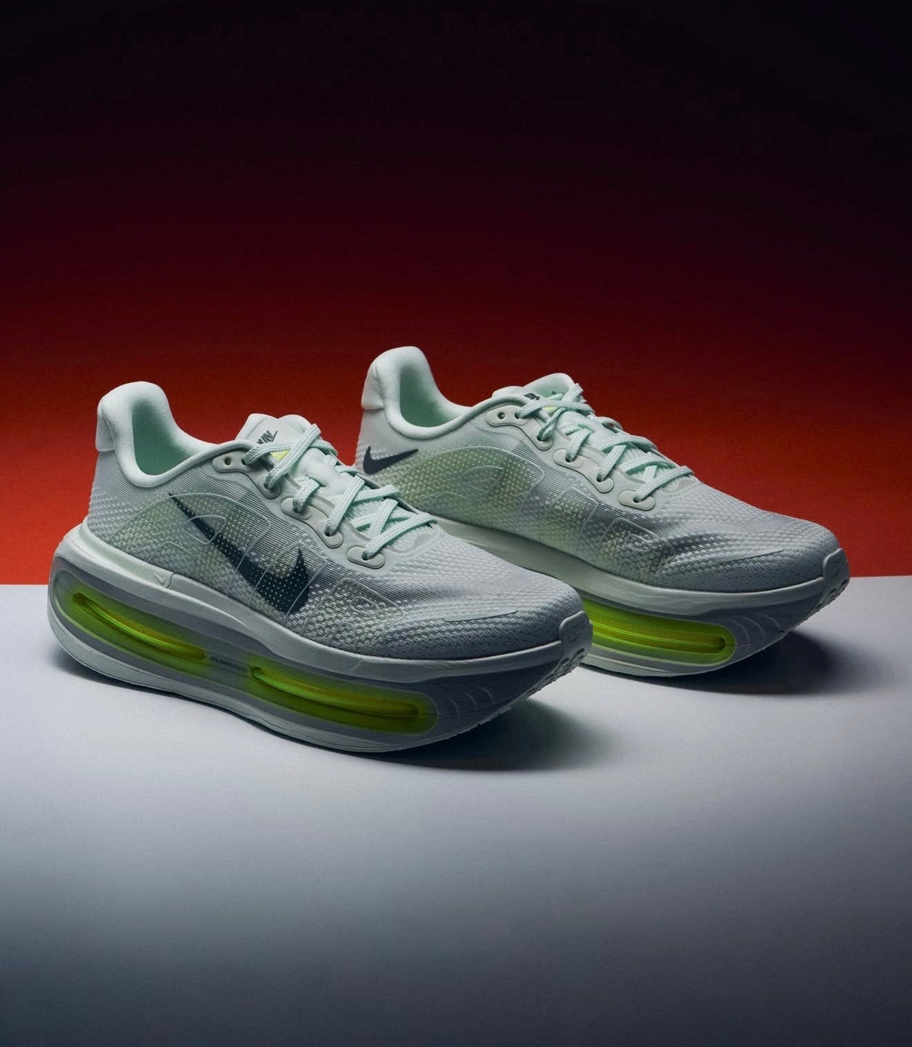 Vomero Premium Barely Volt