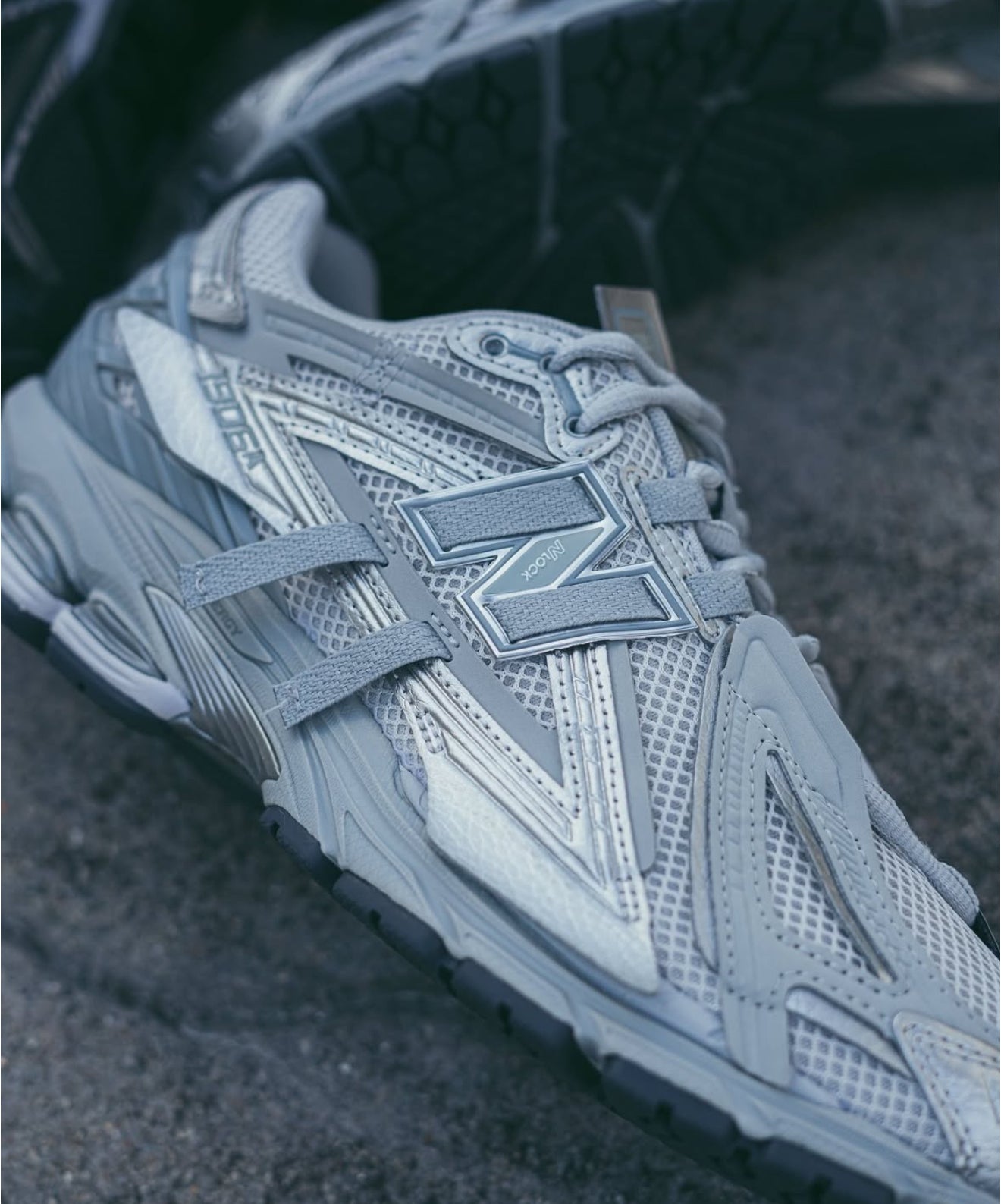 New Balance 1906A Concrete Silver Metallic