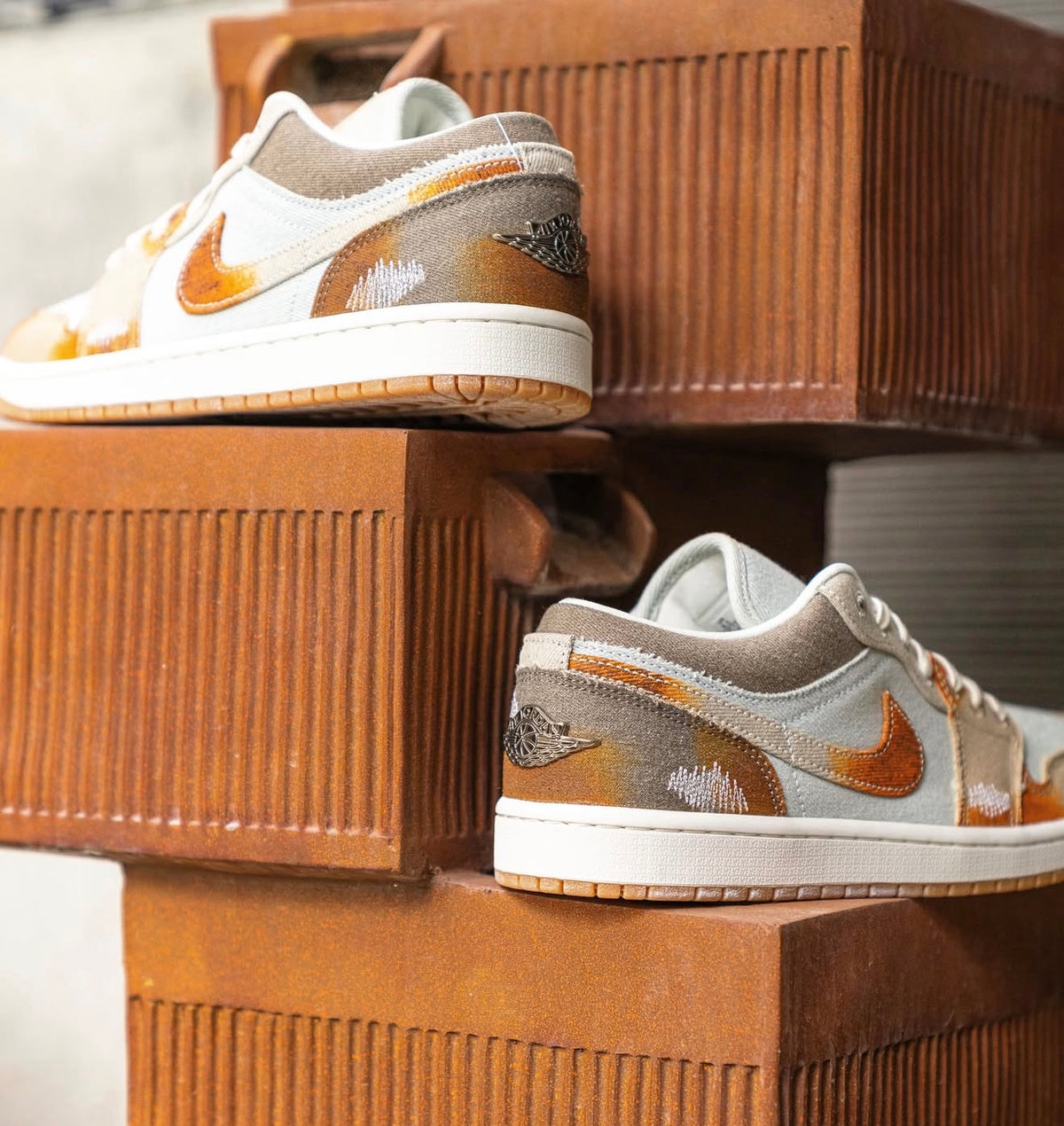 AJ 1 Low SE Multi-Color Sail Light Bone