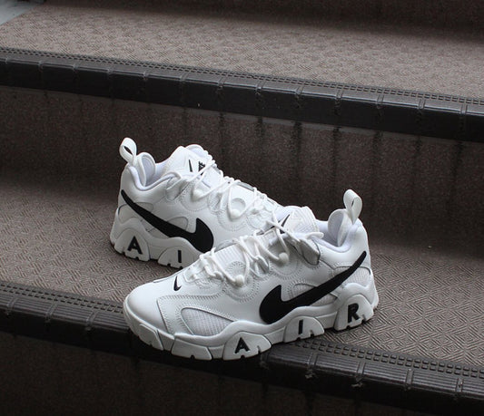 Air Barrage Low “ White/Black  “