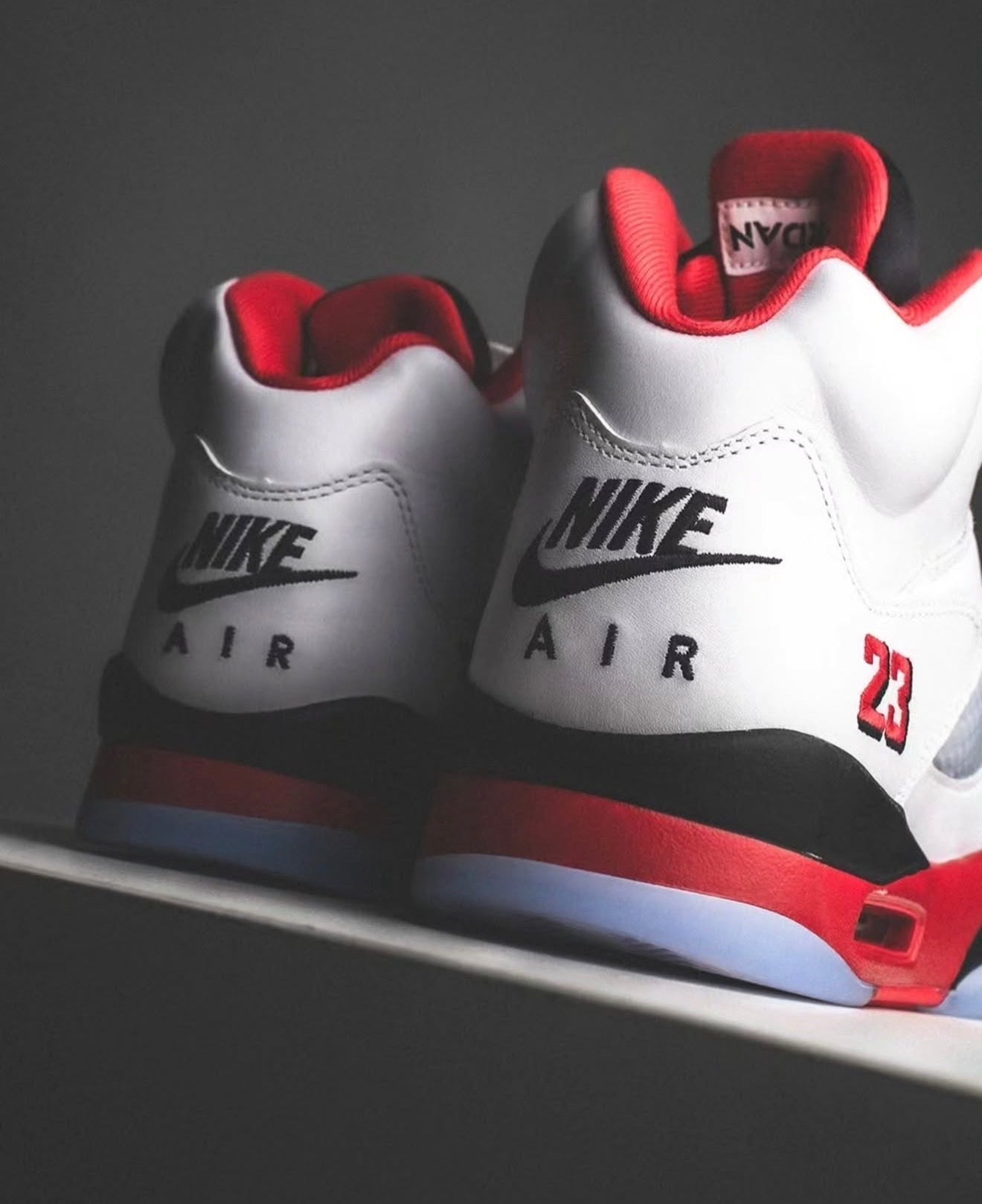 Air Jordan 5 Retro Fire Red Black Tongue