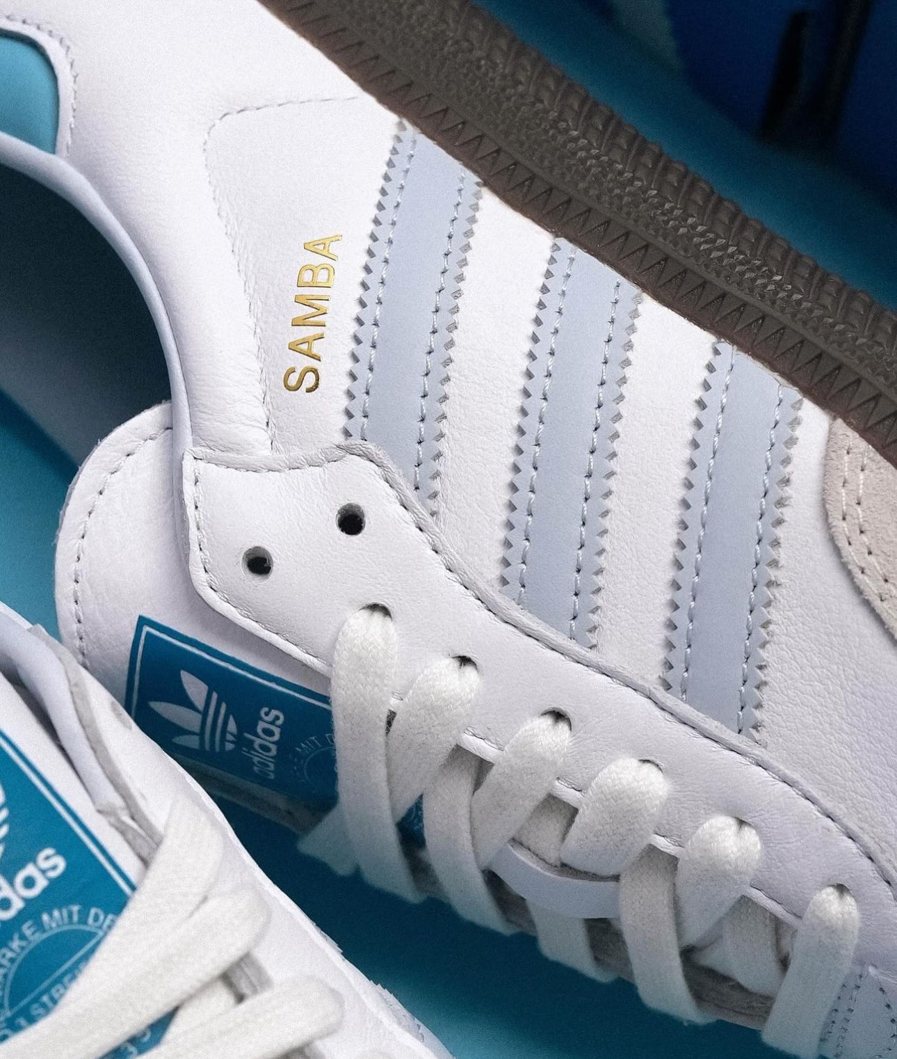 Samba Trainers “ Halo Blue “