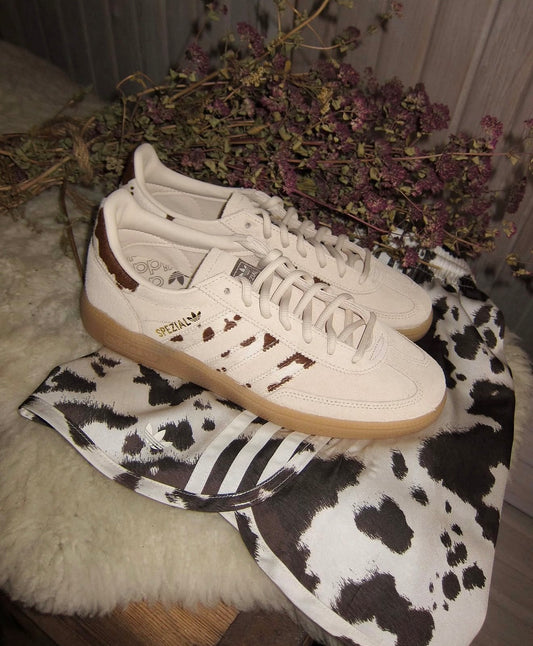 Handball Spezial Wonder White Cow Stripes