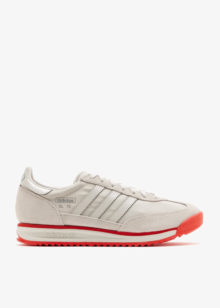 SL72 RS Audi Revolut F1 Team Chalk Pearl Hi-Res Red