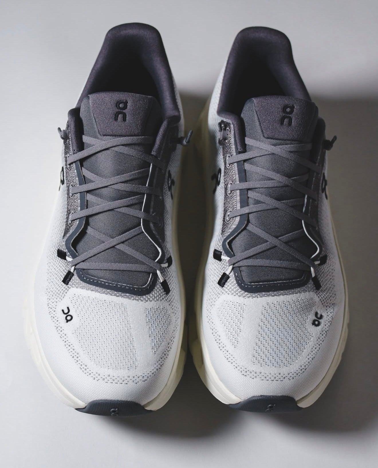 On Running Cloudtilt Rock Ivory