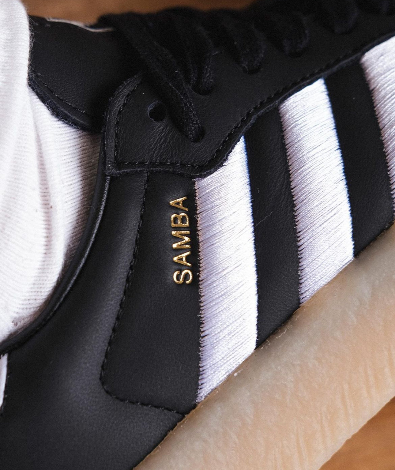 Samba 2.0 Black White Gum