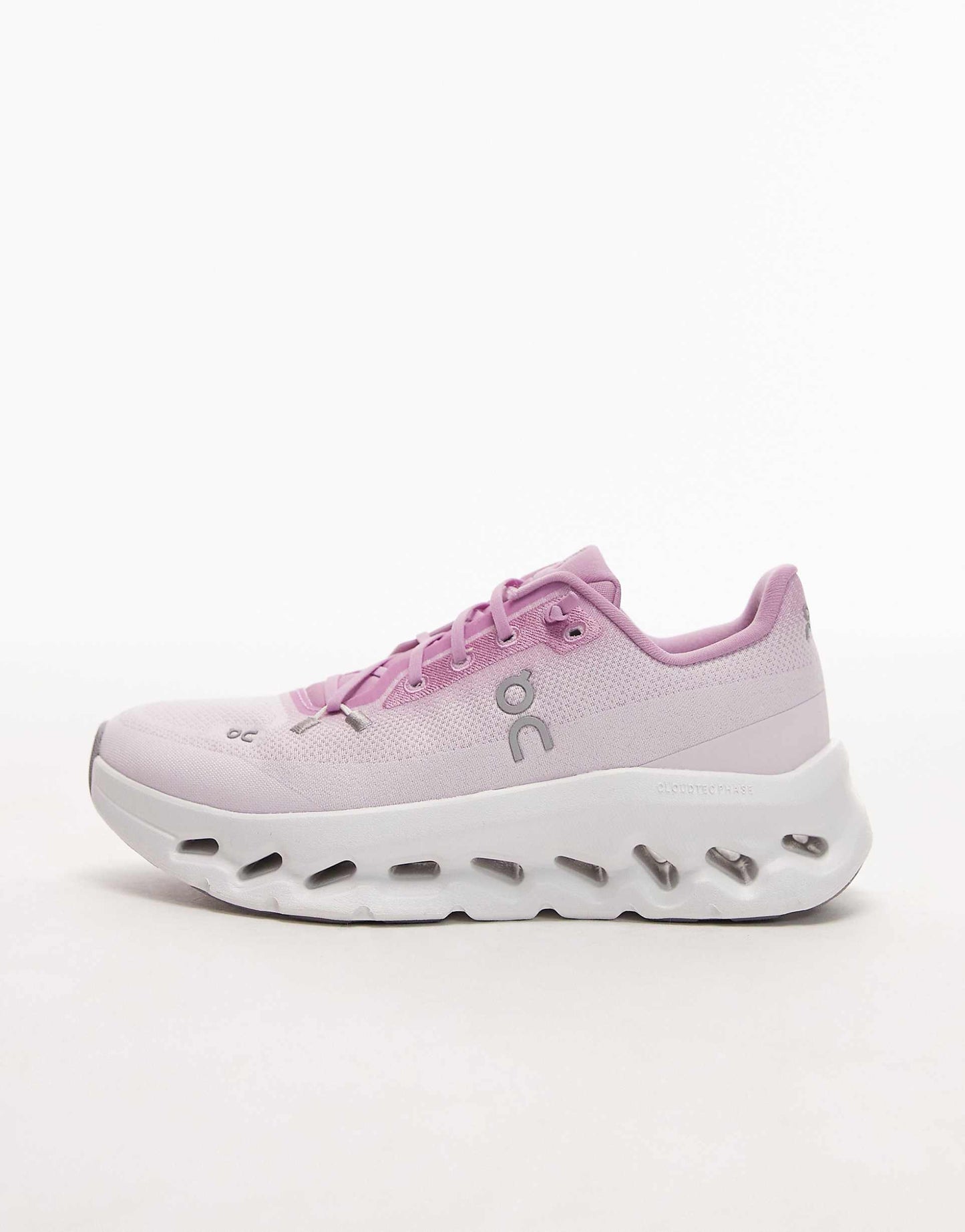 WMNs On Running Cloudtilt Bloom Sakura