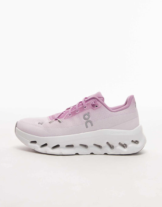 WMNs On Running Cloudtilt Bloom Sakura