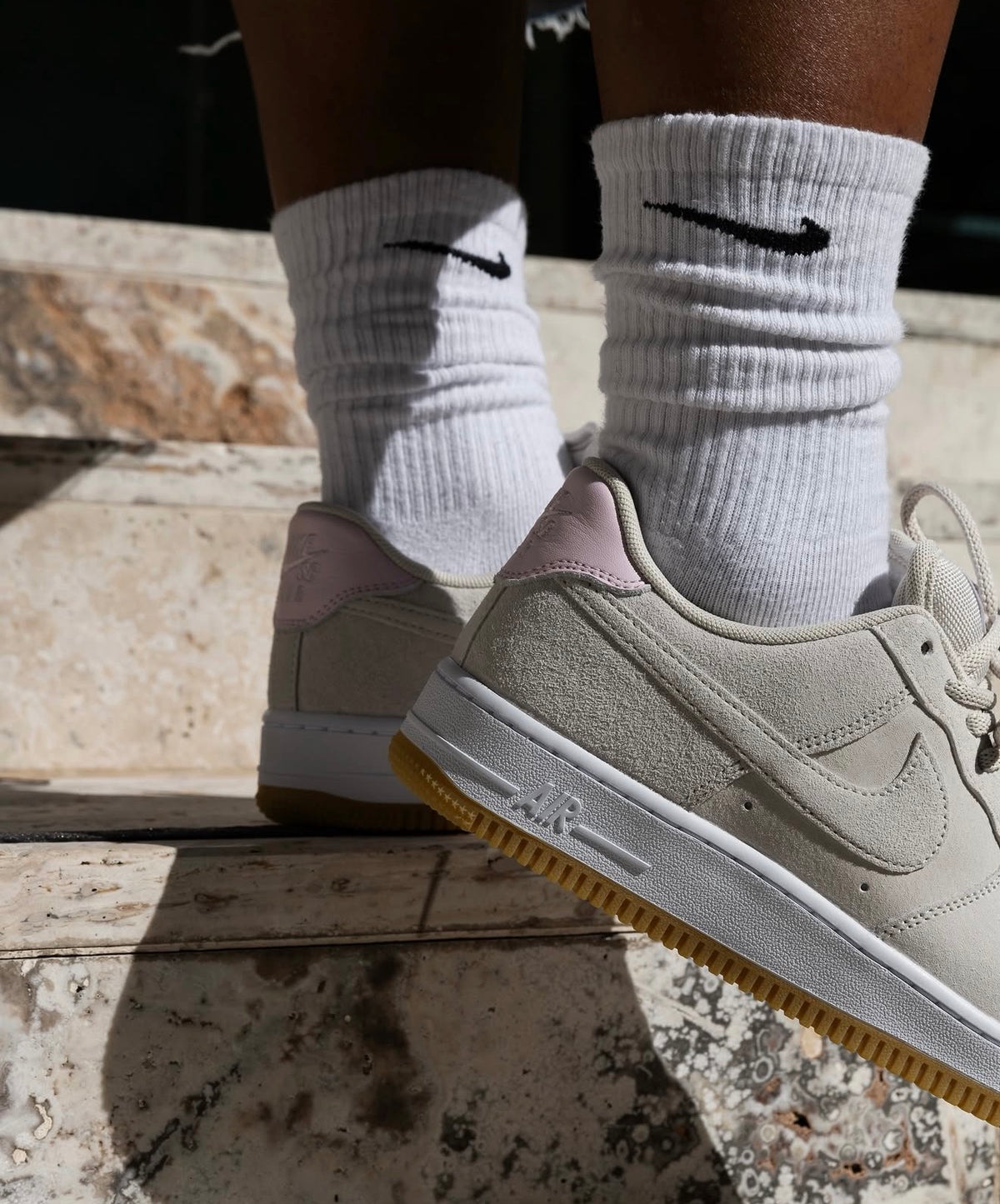 Airforce 1 Low SB Light Orewood Brown Pink